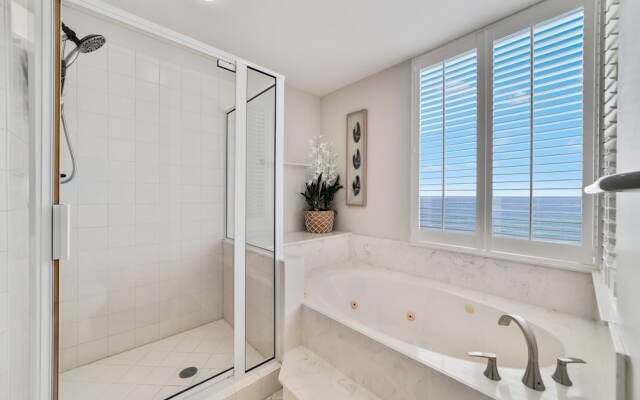 Beach Colony West 6D