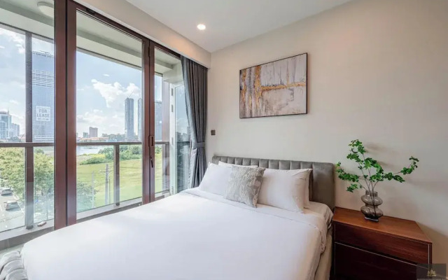 Metropole Residences Luxury Suite