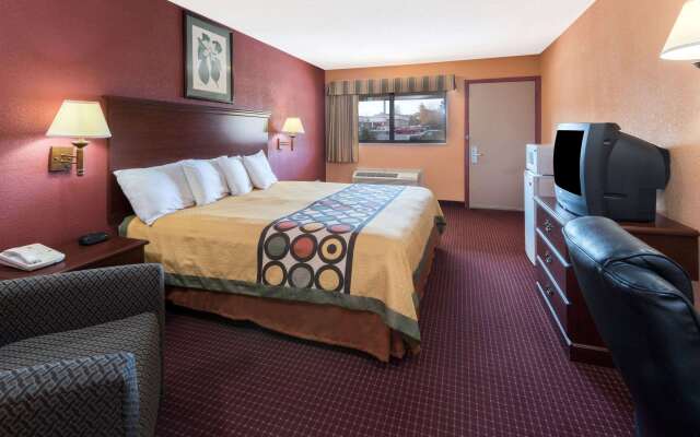 Super 8 by Wyndham Strongsville/Cleveland