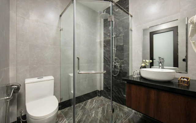 Nam Hai Hotel – Bathroom – Hanoi