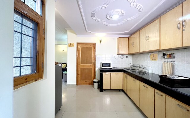 Hill Songey by Dumnu Homes