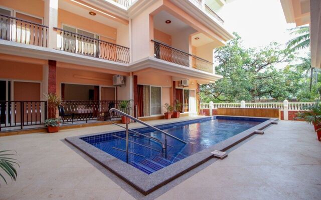 OYO 9792 Home 2BHK Poolside Siolim