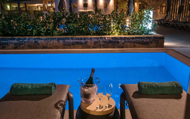 Petousis Hotel & Suites
