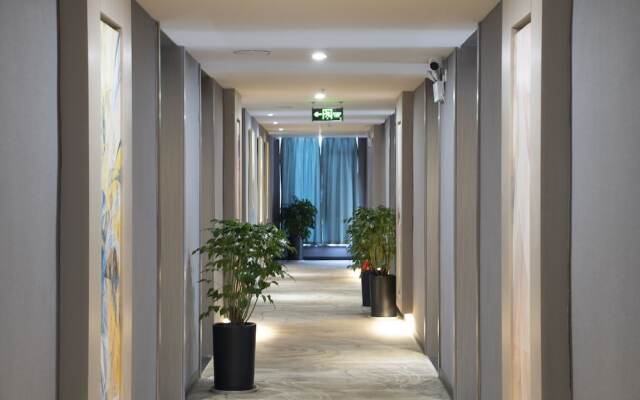 Heqi Hotel