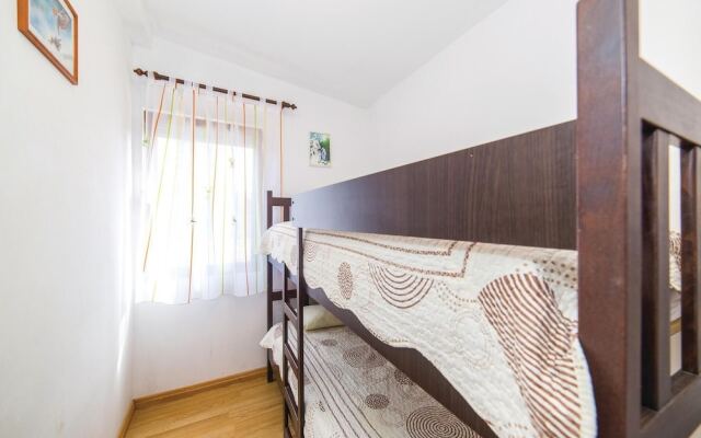 Beautiful Home in Kanica With Wifi and 3 Bedrooms