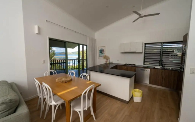 Shorelines 2 on Hamilton Island by HamoRent