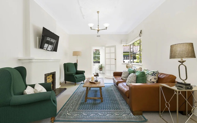 Boutique Stays - Frankie's Place