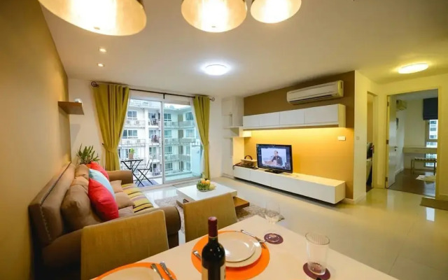 Nicely Apartment Near MRT Ratchadaphisak