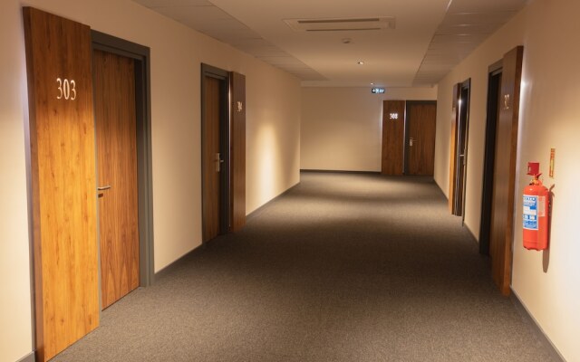 Valent Otel Business