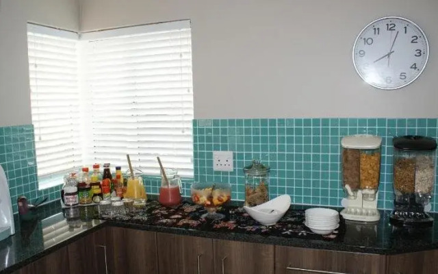 Moya Manzi Beach House