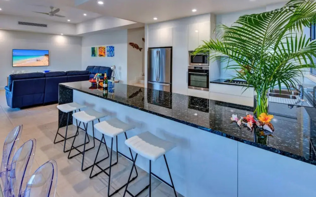 La Bella Waters 1 Wide Ocean Views