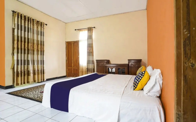OYO Homes 90914 Eco Tourism Desa Cipada Bukit Senyum Homestay Syariah