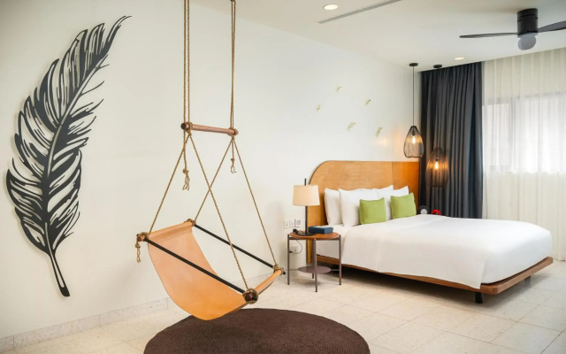 The Aviary Hotel
