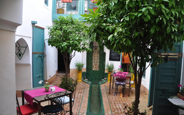 Riad 11 Zitoune