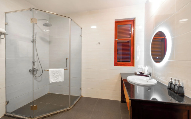 Tuần Châu Resort