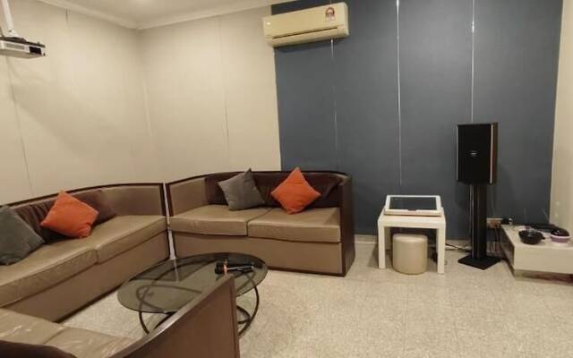 Bukit Tunku Grande Villa by uBook