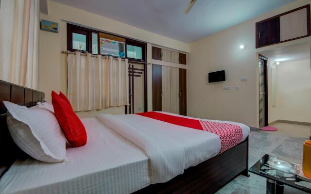 OYO Flagship 29522 Rajbanshi Nagar
