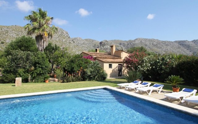 Luxurious Mansion with Private Pool in Pollenca Majorca