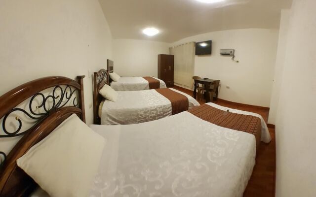La Cabaña Hotel