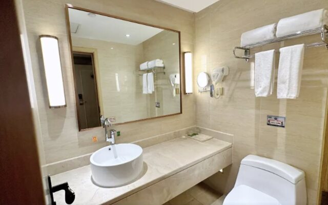 Vienna International Hotel (Pinghu Zhangjiang Science and Technology Park)