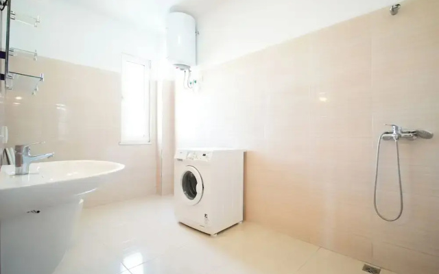 Kalpazo Golemi Plus Apartments