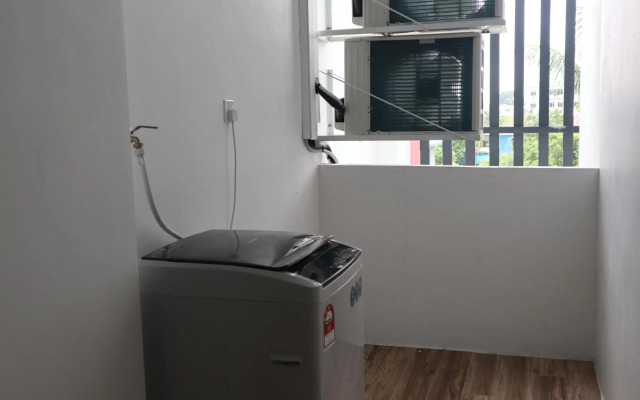 Zen66 @ Roxy Serviced Apartment