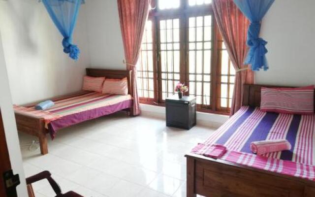 BLUE MOON - Kandy Cheap Guest House