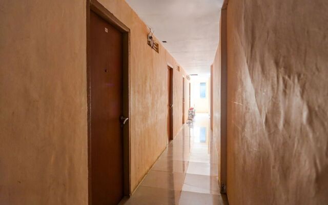 OYO 92322 Hasan House SyariahNearPelabuhan Feri Harbor Bay