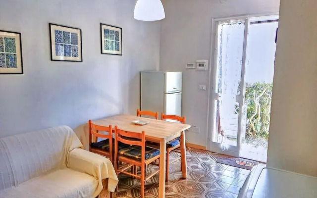 Amazing Apartment With Garden