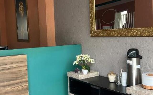 Vicz Palace Hotel