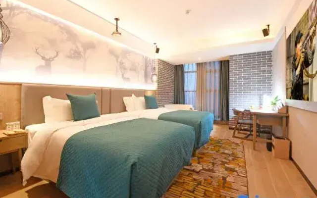 Mehood Lestie Hotel (Chengdu Twin Towers High-Tech Metro Station)