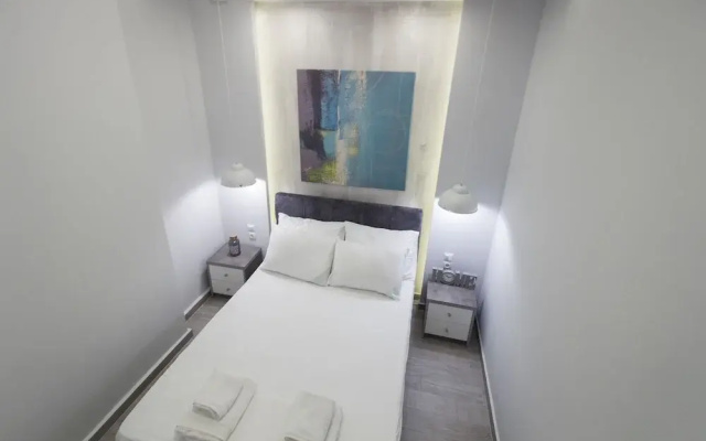 FLOW - White Tower Two Bedroom Suite