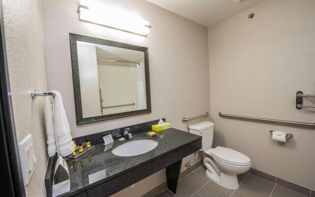 Best Western Plus Killeen/Fort Cavazos Hotel & Suites