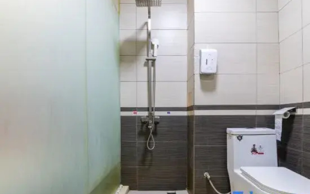 Shuoyu jiari Hotel (Danzhou bus station)