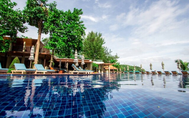 Akira Lipe Resort
