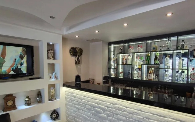 Best Smyrna Hotel
