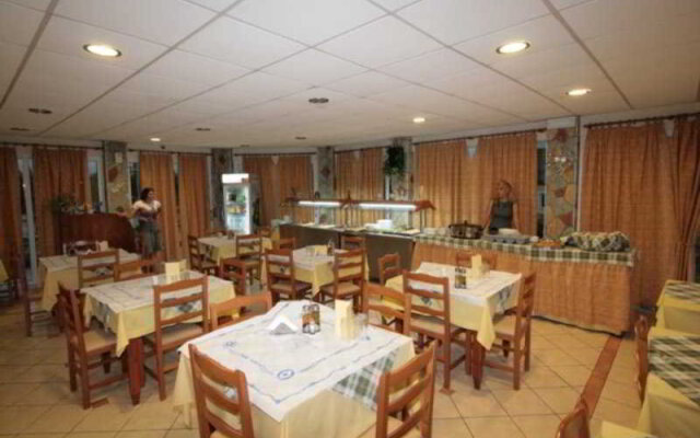 Village Inn - Laganas