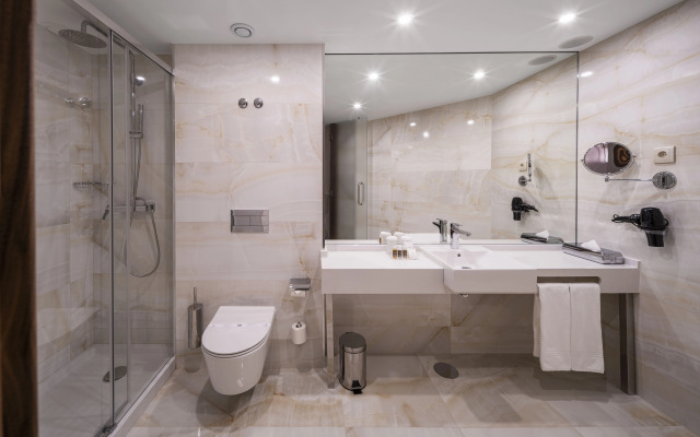 TURIM Oporto Hotel