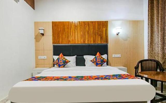 Corbett Jungle Breeze Resort