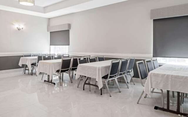 La Quinta Inn & Suites by Wyndham Brownsville North