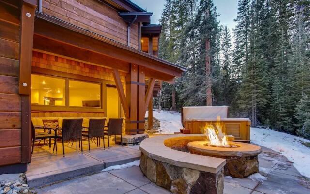 Rocky Mountain Lodge
