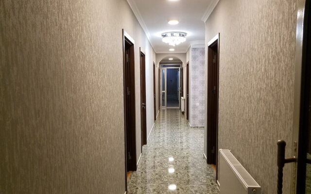 Hotel Lotus