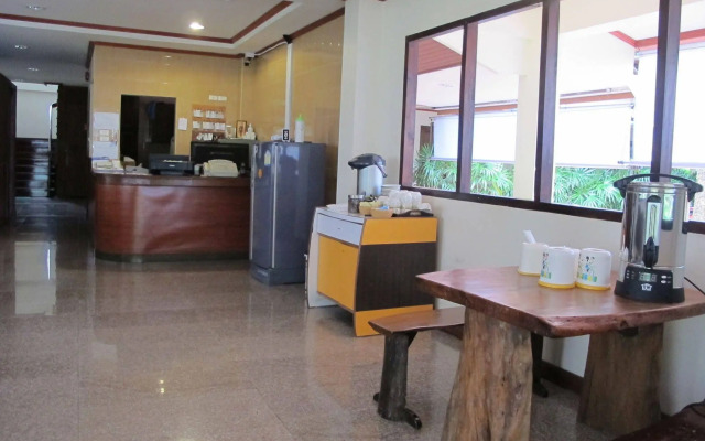 Koh Sichang Resort