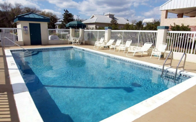 Quality Inn Chipley I-10 at Exit 120