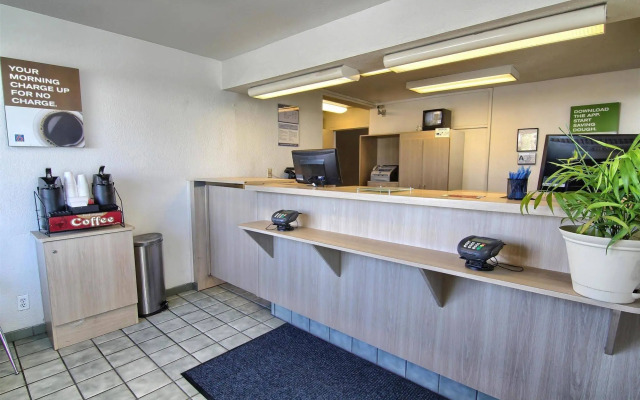 Motel 6 Fort Wayne, IN