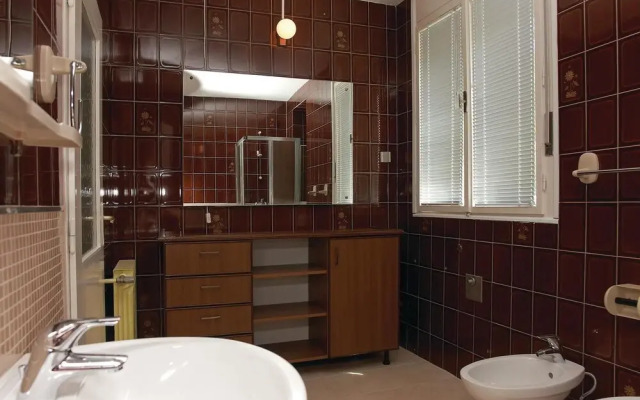 Stunning Home in Pula With Wifi, 2 Bedrooms and Jacuzzi