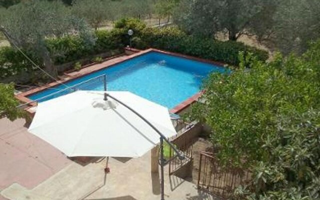 Villa With 4 Bedrooms In Chiaramonte Gulfi  With Wonderful Mountain View Private Pool And Enclosed Garden - 30 Km From The Beach