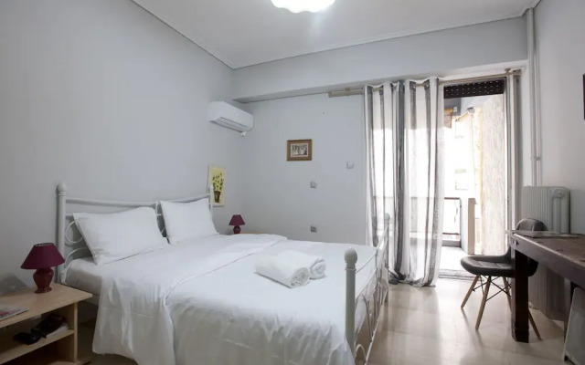 A cozy studio at Chalandri