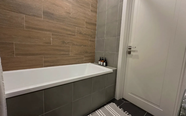 Апартаменты на проезде Созидателей 7