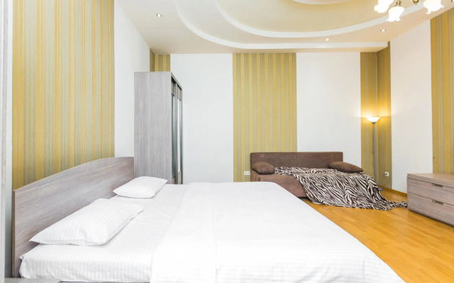 Куліша 15, апартаменти в центрі,ТЦ Форум,оперний